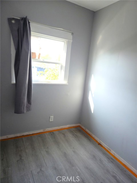 Detail Gallery Image 4 of 7 For 918 Maine, Long Beach,  CA 90813 - 1 Beds | 1 Baths