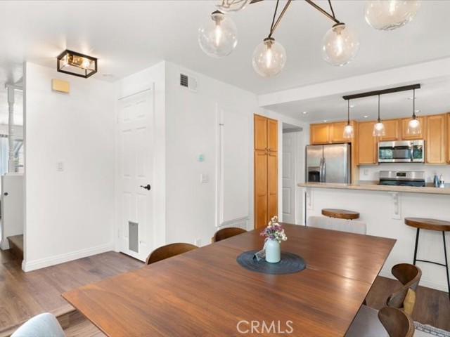 2157 Pacific Avenue, Costa Mesa CA: https://media.crmls.org/medias/077dd431-f31f-4427-a391-353c7c7ddf89.jpg