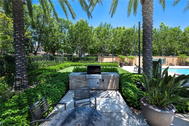 Detail Gallery Image 41 of 45 For 130 Overbrook, Irvine,  CA 92620 - 2 Beds | 2 Baths