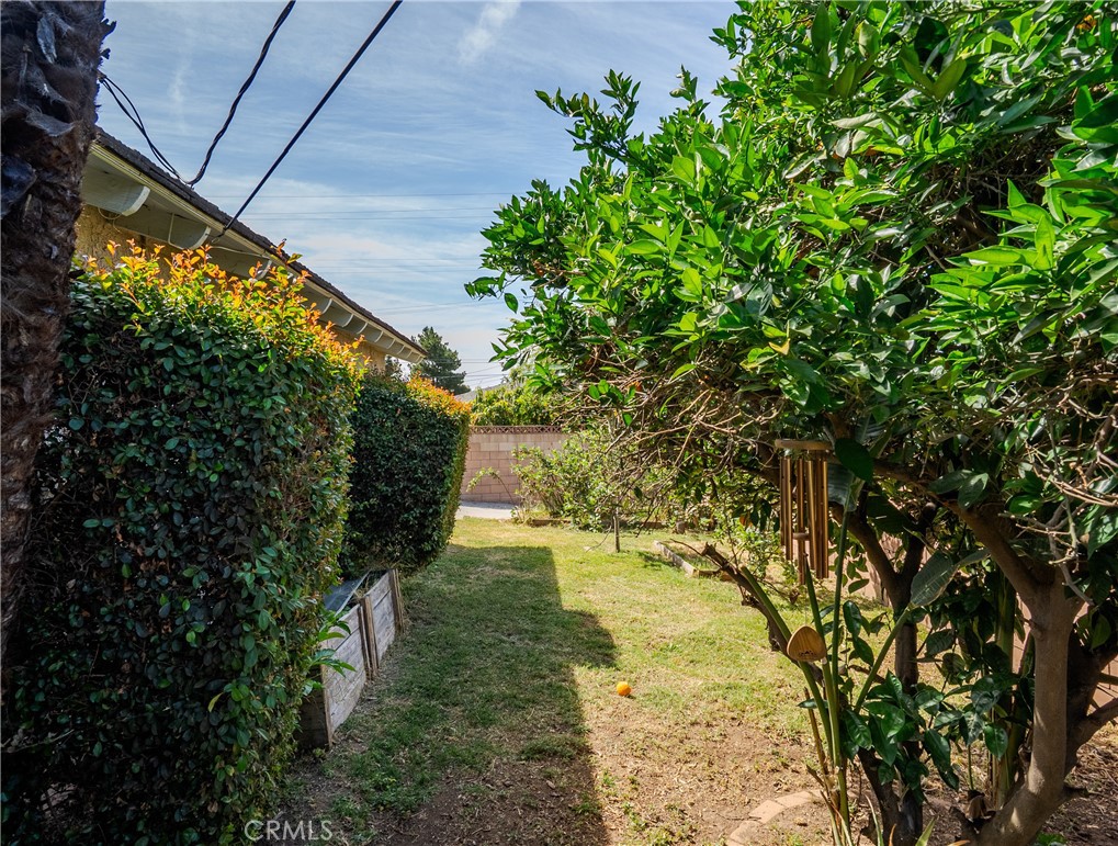 https://media.crmls.org/medias/077f6200-3191-4023-b873-6fa243405723.jpg?preset=X-Large