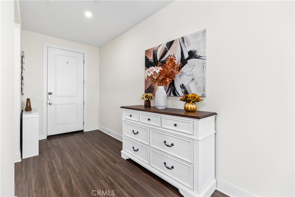 MLS #OC25112851 img 2