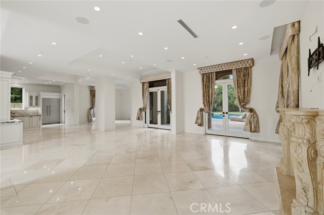 Detail Gallery Image 6 of 21 For 5667 Lubao St, Woodland Hills,  CA 91367 - 4 Beds | 5 Baths