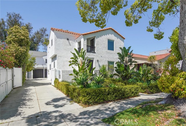 1271 S Sycamore Avenue, Los Angeles CA: https://media.crmls.org/medias/0780e6aa-74dd-4f26-a129-d562f711316a.jpg