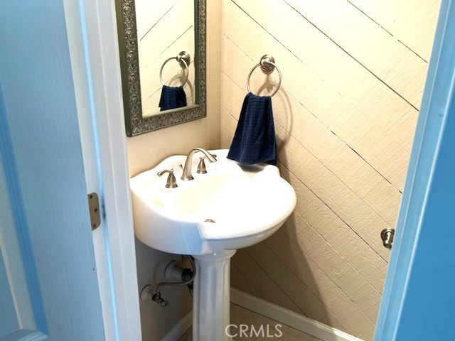 Detail Gallery Image 15 of 36 For 320 12th St #5,  Seal Beach,  CA 90740 - 2 Beds | 1/1 Baths