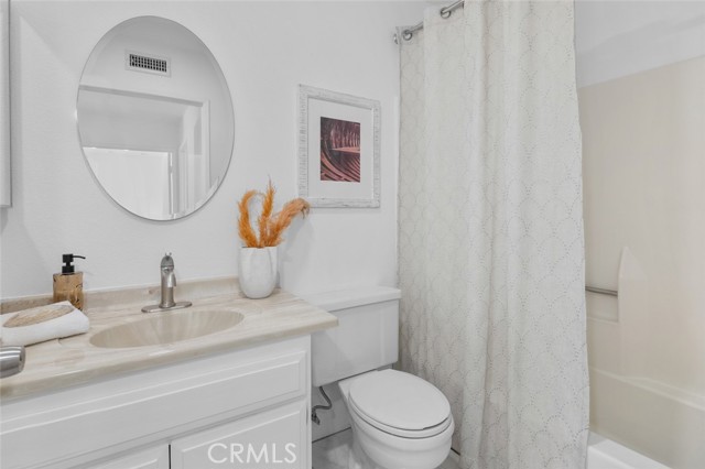 25532 Polaris Lane, Lake Forest CA: https://media.crmls.org/medias/07817805-7674-45e2-a631-5e50336676e6.jpg