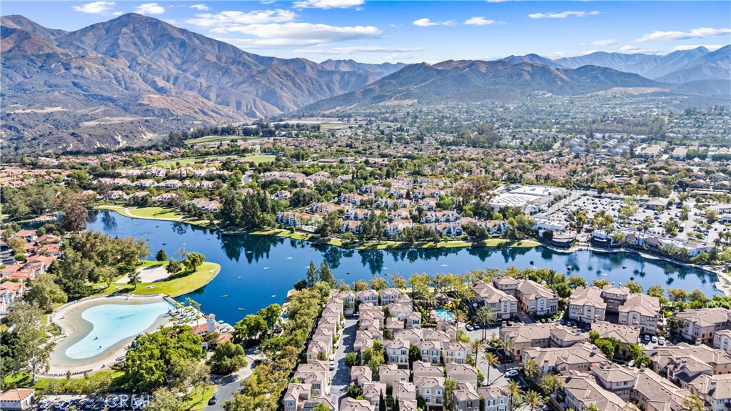 https://media.crmls.org/medias/0781d853-12e6-4cf6-8d6f-3d5504f96010.jpg?preset=X-Large