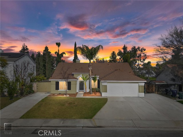 Detail Gallery Image 3 of 56 For 10302 Willow Bend Ct, Bakersfield,  CA 93312 - 4 Beds | 2 Baths