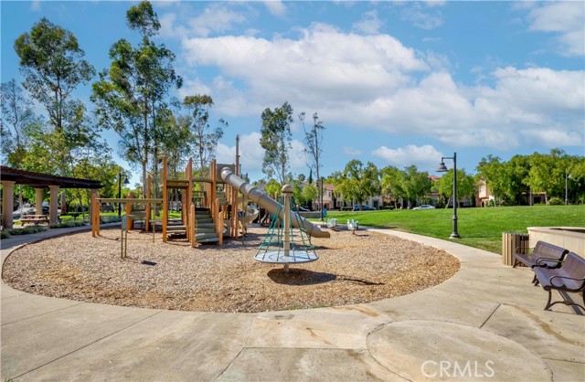 78 Talisman, Irvine CA: https://media.crmls.org/medias/07826892-908e-44f9-a36c-6c543ace230b.jpg