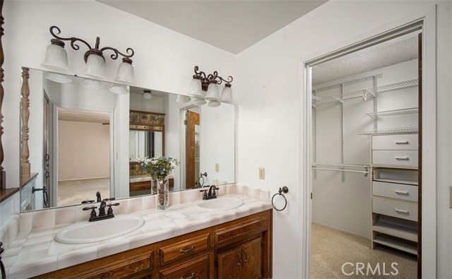2808 Judith Street, Bakersfield CA: https://media.crmls.org/medias/07828b26-04ff-43fd-9521-f10f623c7631.jpg