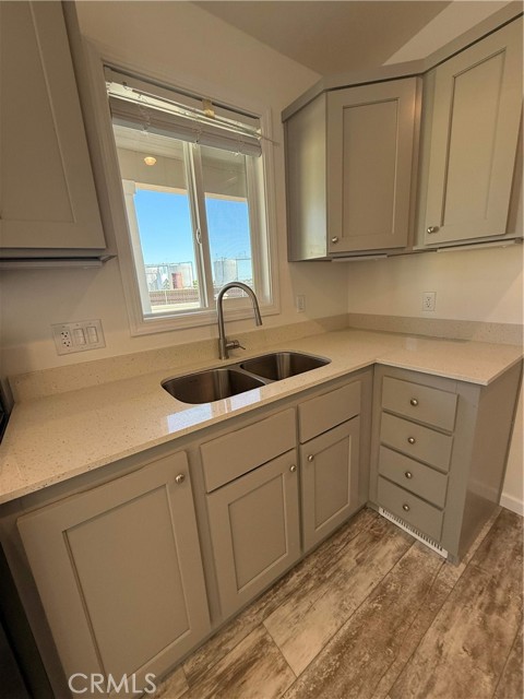 Detail Gallery Image 3 of 9 For 1526 Willow Pass Rd #42,  Pittsburg,  CA 94565 - 1 Beds | 1 Baths
