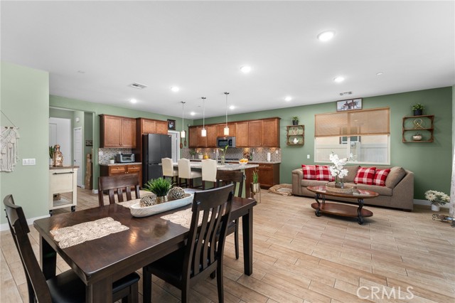 Detail Gallery Image 14 of 46 For 5917 Verde, Banning,  CA 92220 - 4 Beds | 3 Baths