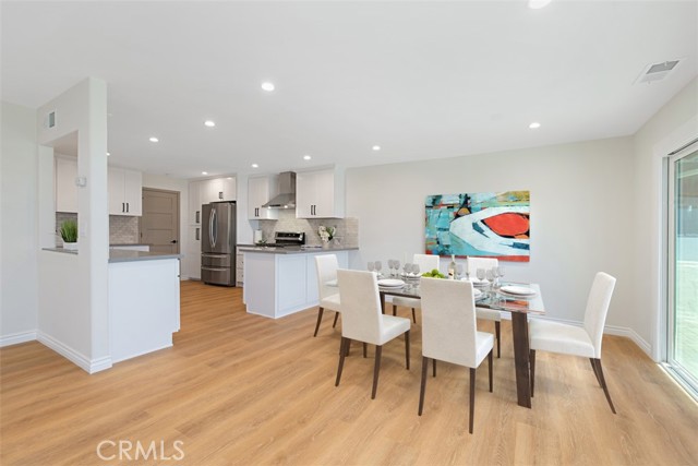 Detail Gallery Image 6 of 54 For 4021 via Manzana, San Clemente,  CA 92673 - 4 Beds | 2/1 Baths