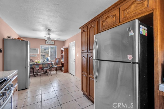 Detail Gallery Image 10 of 30 For 2596 Trudy, Pomona,  CA 91766 - 3 Beds | 1 Baths