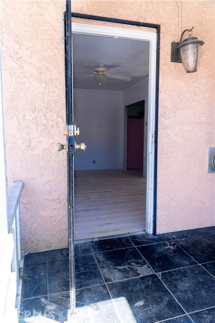 2nd Unit - Front Entrance