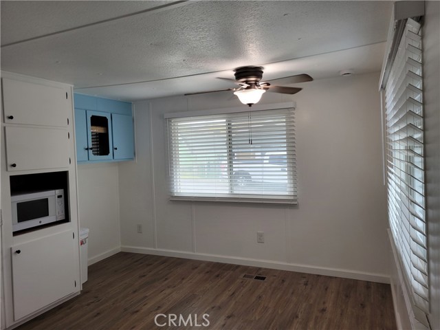 Detail Gallery Image 3 of 19 For 3415 E Oro Dam #111,  Oroville,  CA 95966 - 2 Beds | 1 Baths