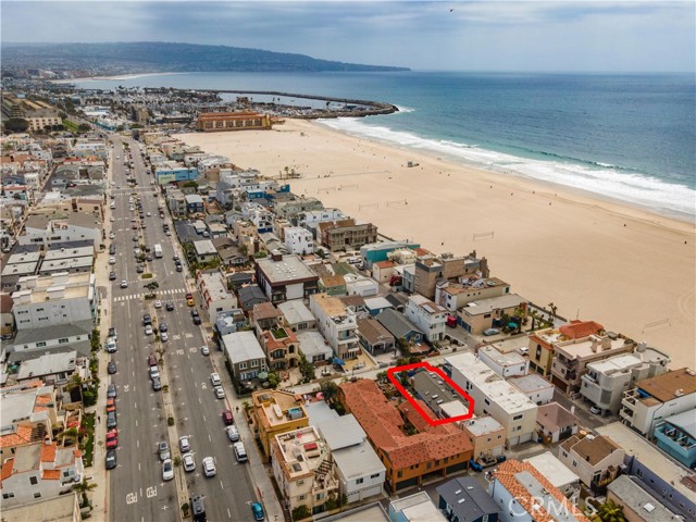 29 5th street, Hermosa Beach, California 90254, 2 Bedrooms Bedrooms, ,2 BathroomsBathrooms,Residential,Sold,5th street,SB22074733