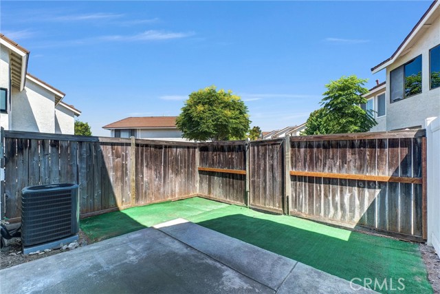 25885 Trabuco Road, Lake Forest CA: https://media.crmls.org/medias/0785effe-e27e-4b86-96cd-4271a0e05d3b.jpg