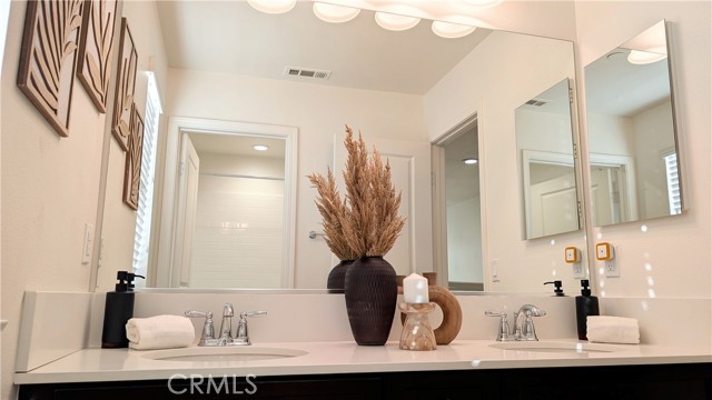 Detail Gallery Image 14 of 25 For 6341 Waterstone, Fontana,  CA 92336 - 4 Beds | 3 Baths