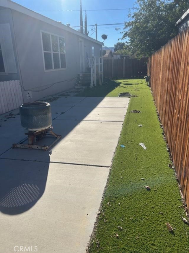 19179 Westlawn, Hesperia CA: https://media.crmls.org/medias/0786d6d9-818a-437d-b23f-fcad379bda84.jpg