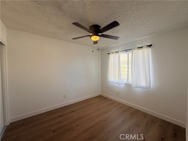 Image 10 of 13 For 526 Greystone  3