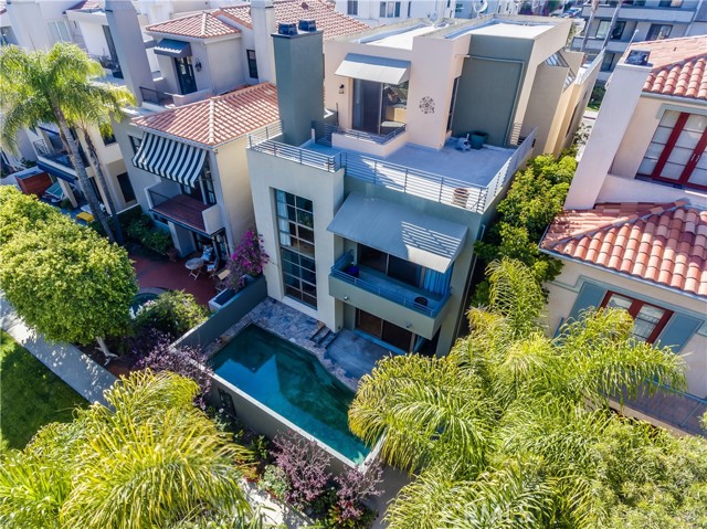143 Union Jack Mall, Marina del Rey CA: https://media.crmls.org/medias/0786f1a3-25e6-439b-9017-52888a73e8b8.jpg