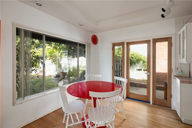 664 35th Street, Manhattan Beach, California 90266, 4 Bedrooms Bedrooms, ,2 BathroomsBathrooms,Residential,Sold,35th,SB21205294