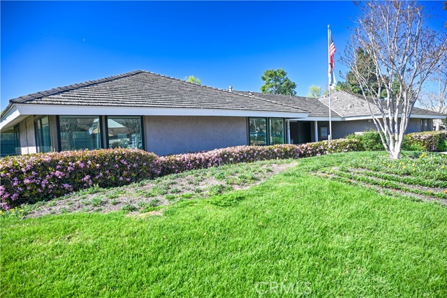 40 Tangerine, Irvine CA: https://media.crmls.org/medias/0787e2e9-96a3-4ff9-b6bd-3de13dc76e13.jpg