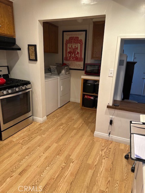 Detail Gallery Image 4 of 12 For 3240 Clark, Long Beach,  CA 90808 - 2 Beds | 2 Baths