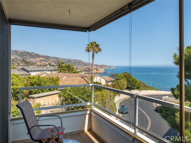 Views of Abalone Cove from the balcony.