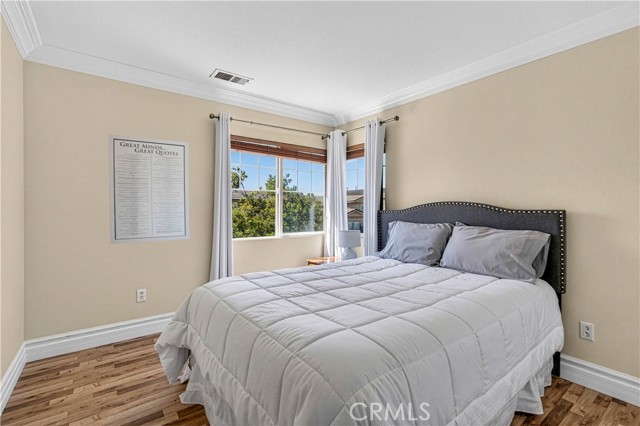 Detail Gallery Image 16 of 29 For 21803 Delany Ln, Canoga Park,  CA 91304 - 3 Beds | 3 Baths