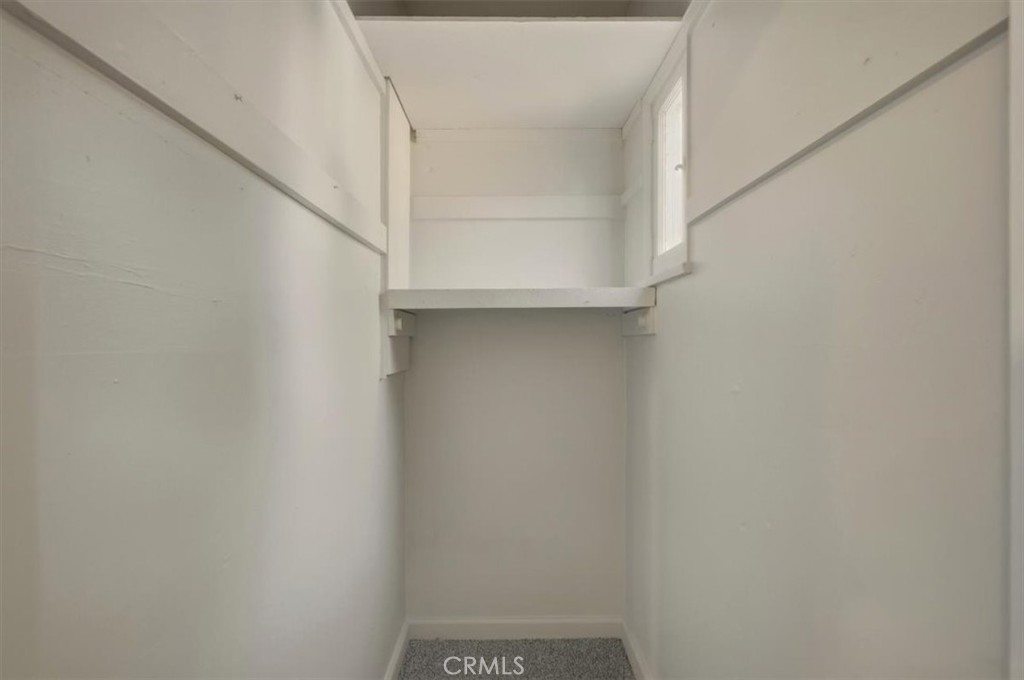https://media.crmls.org/medias/0789f5f4-92e9-4e36-9c1a-70f038b37d22.jpg?preset=X-Large