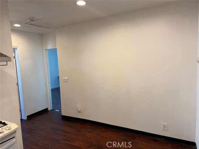 251 E Colorado Boulevard, Arcadia CA: https://media.crmls.org/medias/078aeddf-2857-4cbf-98dc-846f82a351ad.jpg