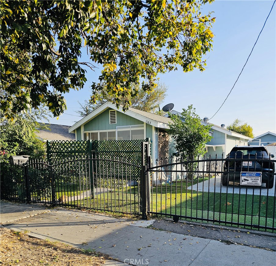 1163 W 7th