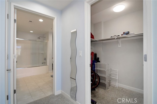 Detail Gallery Image 9 of 27 For 21301 Erwin St #526,  Woodland Hills,  CA 91367 - 1 Beds | 1 Baths