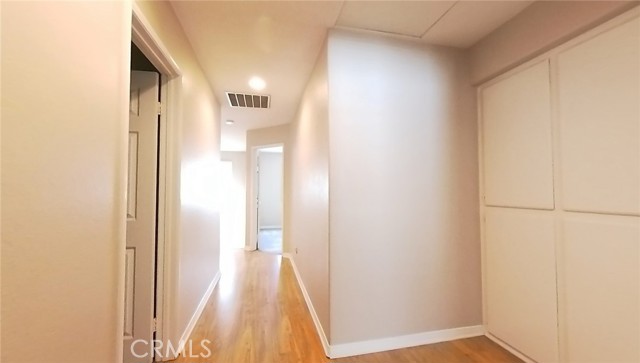 25709 Holiday Circle, Stevenson Ranch CA: https://media.crmls.org/medias/078b9ec1-276b-47c7-820f-0396314986fa.jpg