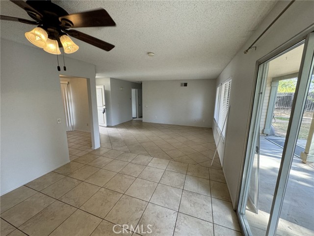 Detail Gallery Image 6 of 23 For 1174 Minerva Ct, Riverside,  CA 92507 - 3 Beds | 2 Baths