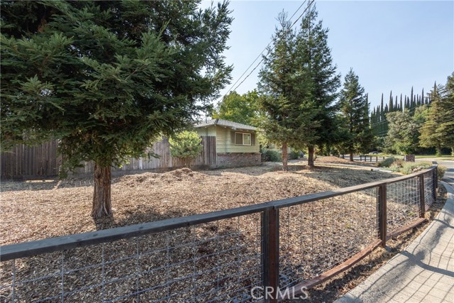 1259 Glenn Haven Drive, Chico CA: https://media.crmls.org/medias/078c1970-e535-4002-8abd-5d279152e92e.jpg