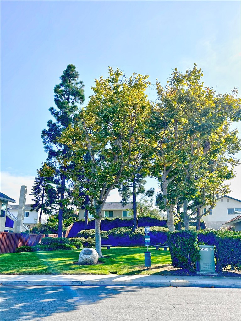 https://media.crmls.org/medias/078d9dfd-25f0-497a-9b34-d4e7dd350314.jpg?preset=X-Large