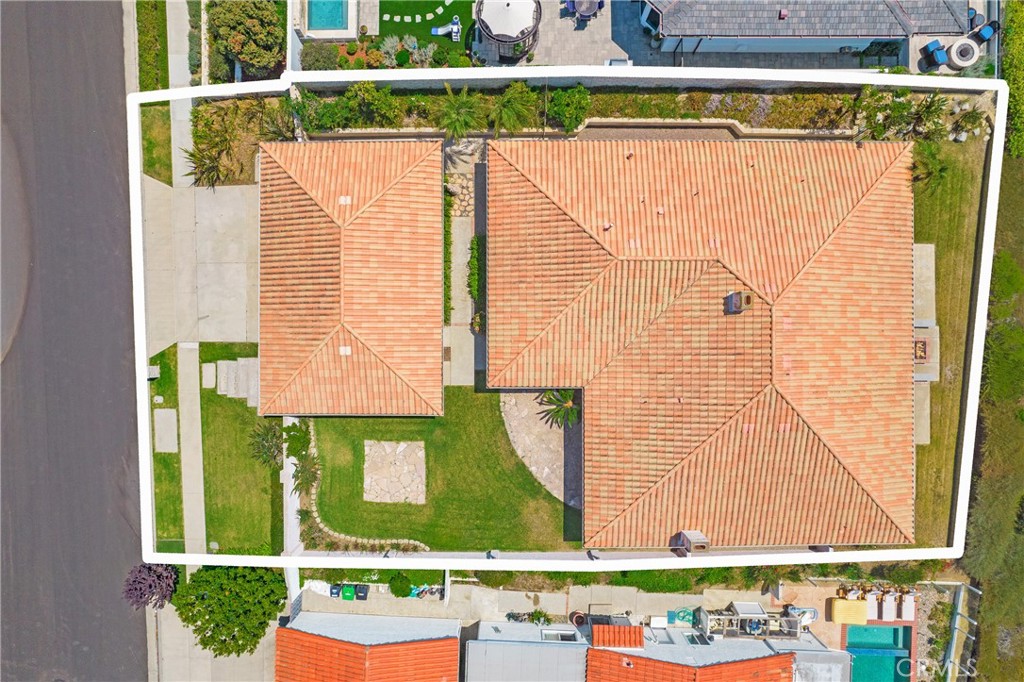 MLS #OC25272387 image #19