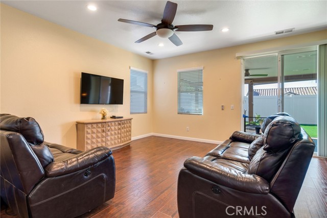 Detail Gallery Image 8 of 24 For 3072 Bradley Rd, Perris,  CA 92571 - 3 Beds | 2 Baths