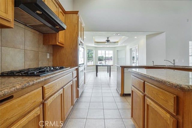 12771 Elm Street, Oak Hills CA: https://media.crmls.org/medias/0790120c-27da-4317-9707-9a6450656d8b.jpg