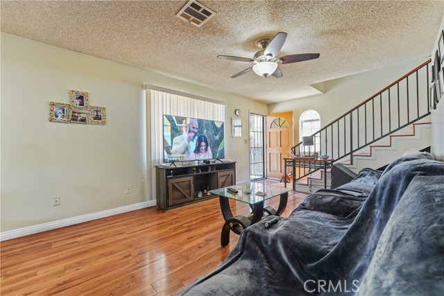 Detail Gallery Image 19 of 40 For 4960 4962 Gambier St, Los Angeles,  CA 90032 - – Beds | – Baths
