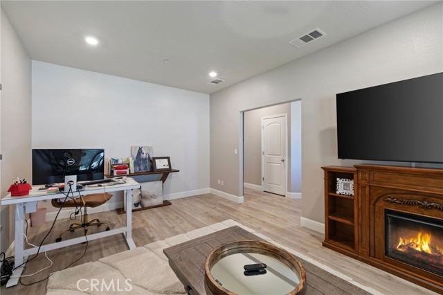 Detail Gallery Image 24 of 32 For 748 Expedition Way, Madera,  CA 93636 - 3 Beds | 2 Baths