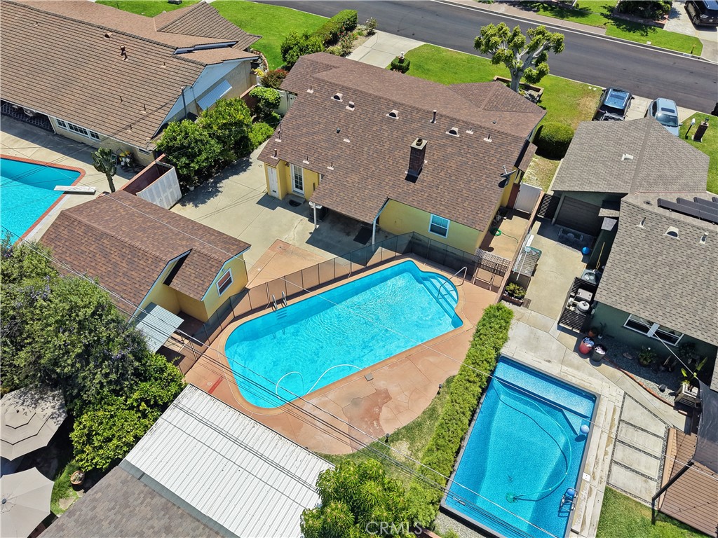 https://media.crmls.org/medias/07910ca0-a913-43e8-ba54-281f70440f9a.jpg?preset=X-Large