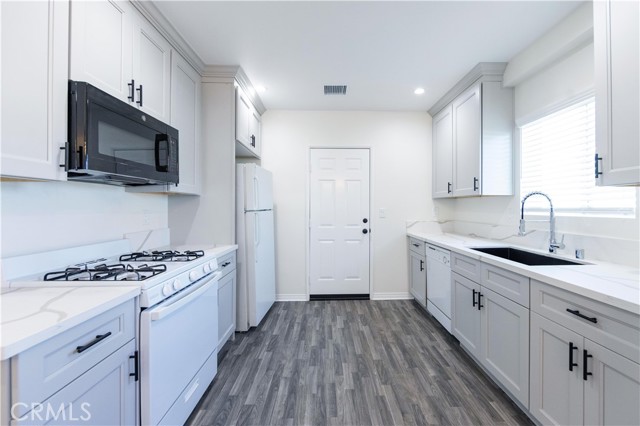 Image 10 of 25 For 13537 5th Street