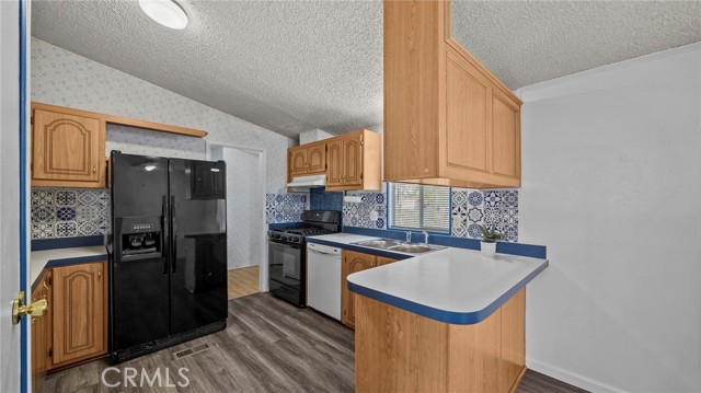 Detail Gallery Image 10 of 29 For 6130 Camino Real #17 #17,  Jurupa Valley,  CA 92509 - 3 Beds | 2 Baths