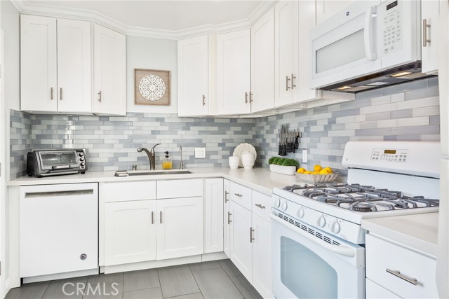 2708 183rd Street, Redondo Beach, California 90278, 3 Bedrooms Bedrooms, ,1 BathroomBathrooms,Residential,For Sale,183rd,SB25233355