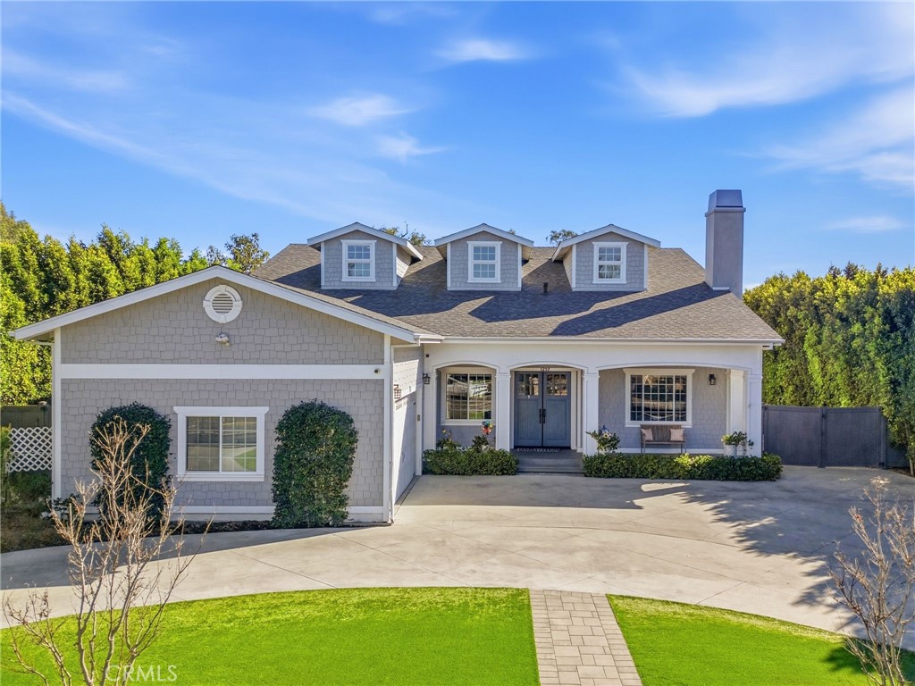 1232 W Valencia Mesa Drive