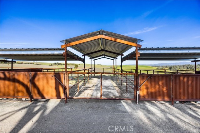 Detail Gallery Image 27 of 53 For 7491 Kingsbury Road, Templeton,  CA 93465 - 8 Beds | 6/1 Baths