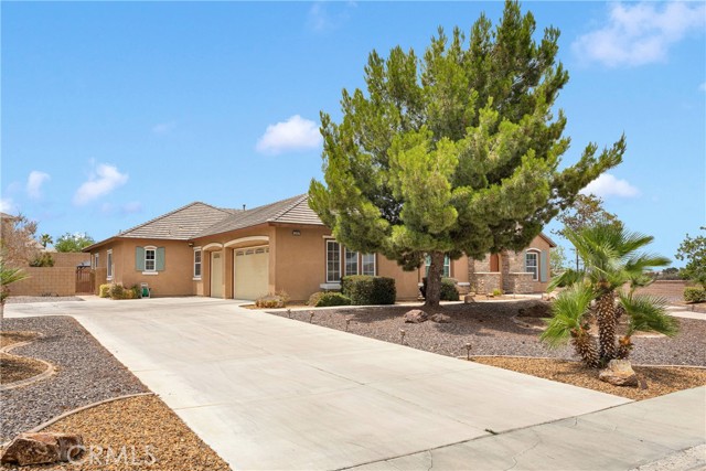 Detail Gallery Image 3 of 64 For 12982 Topsham, Apple Valley,  CA 92308 - 4 Beds | 3/1 Baths